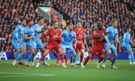 英超联赛精彩比赛场景